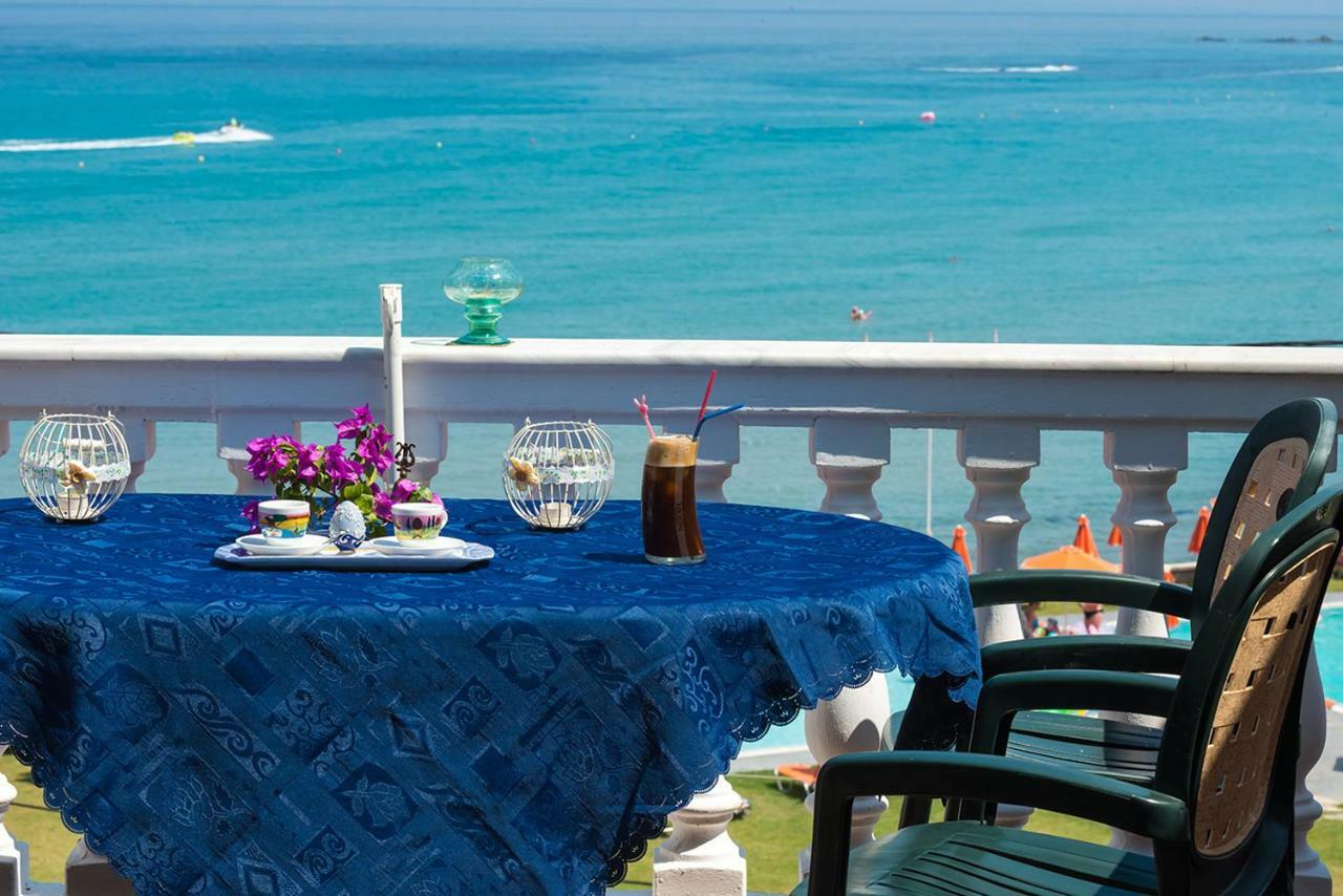 Andretina Sea View Apartments Ciliví Kültér fotó