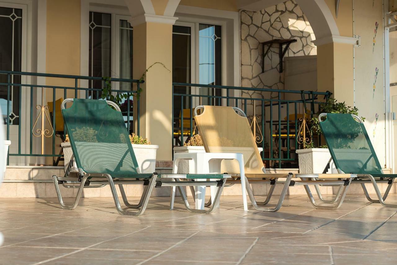 Andretina Sea View Apartments Ciliví Kültér fotó